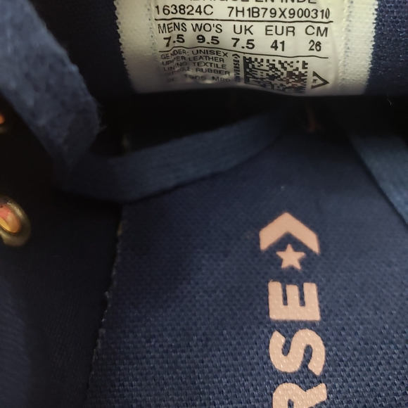 Converse All Star Blue Suede Like Sneakers M-7.5 / W-9.5 Red On Tongue And Back - Picture 9 of 9